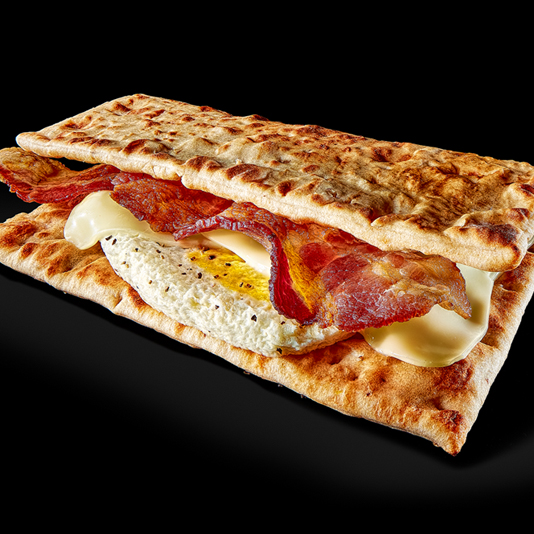 Picture of a Breakfast meal with bacon and egg
